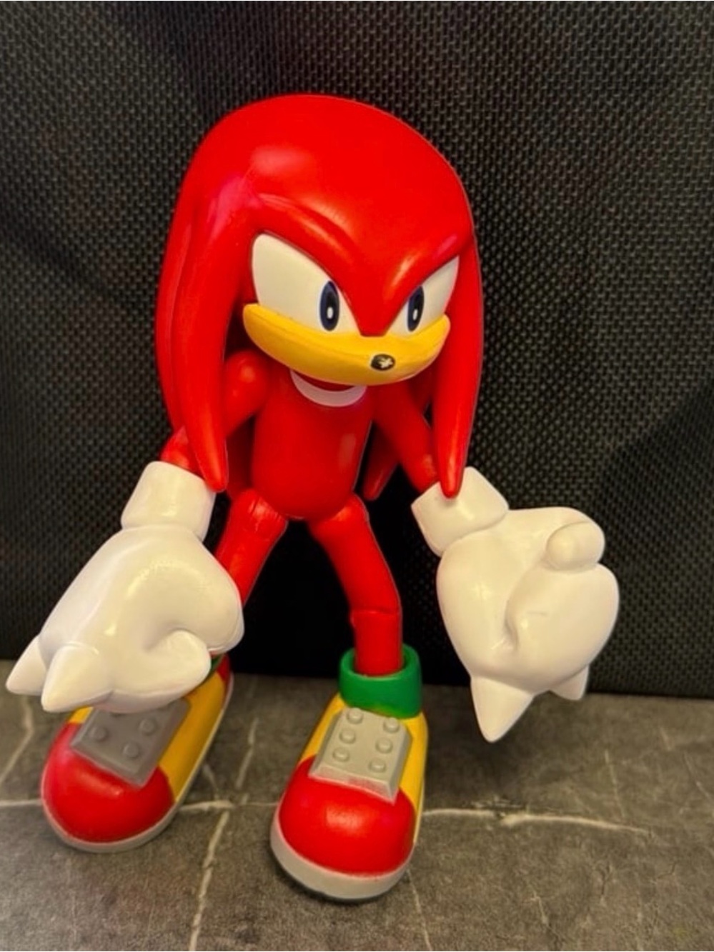 SEGA Jakks Knuckles Sonic the Hedgehog 4" Figure